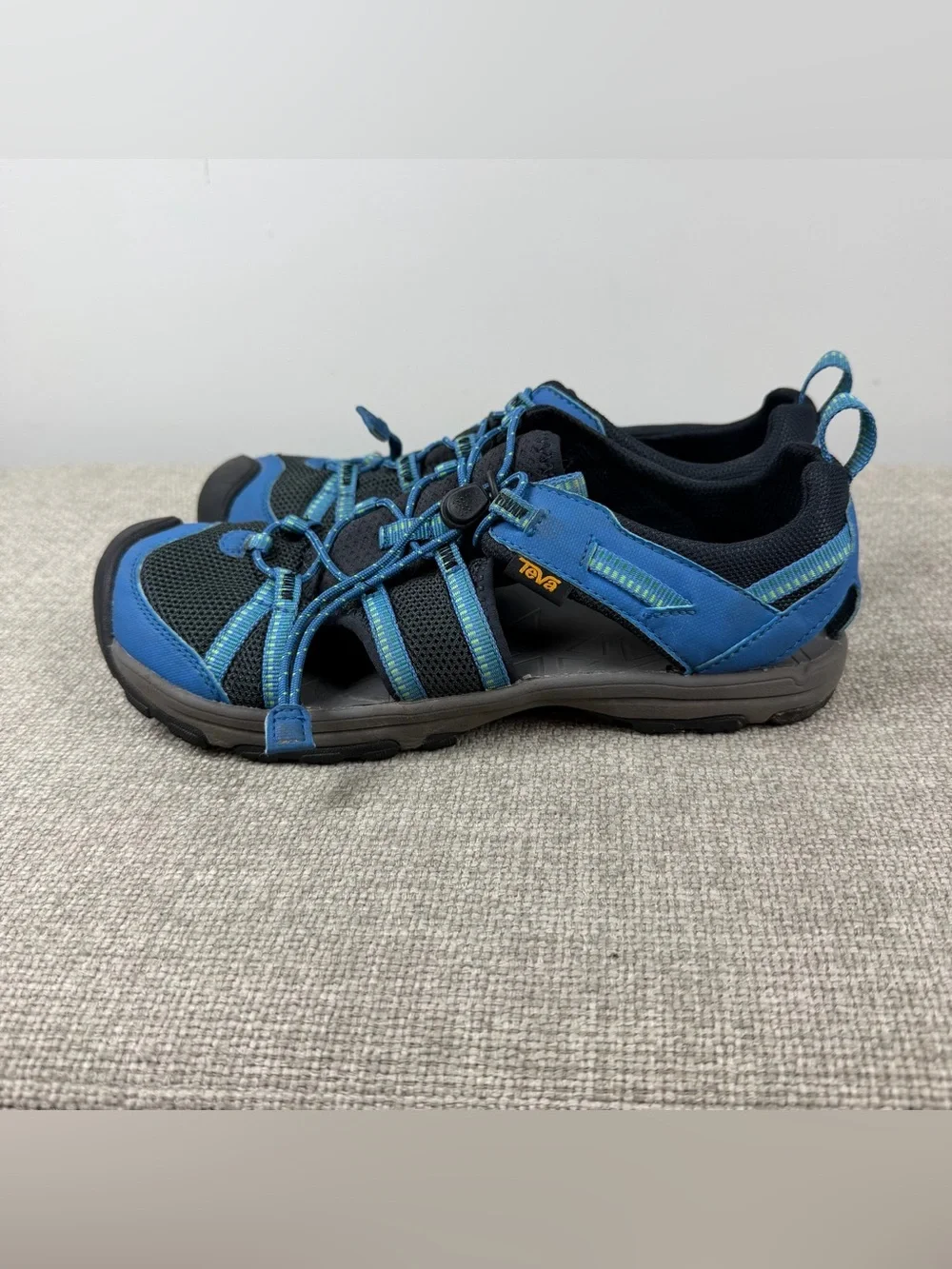Teva Manatee Sandals Blue Black Closed Toe Sport Hiking Water Big Kid Size 6